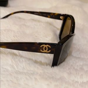 CHANEL sunglasses with box. Great condition